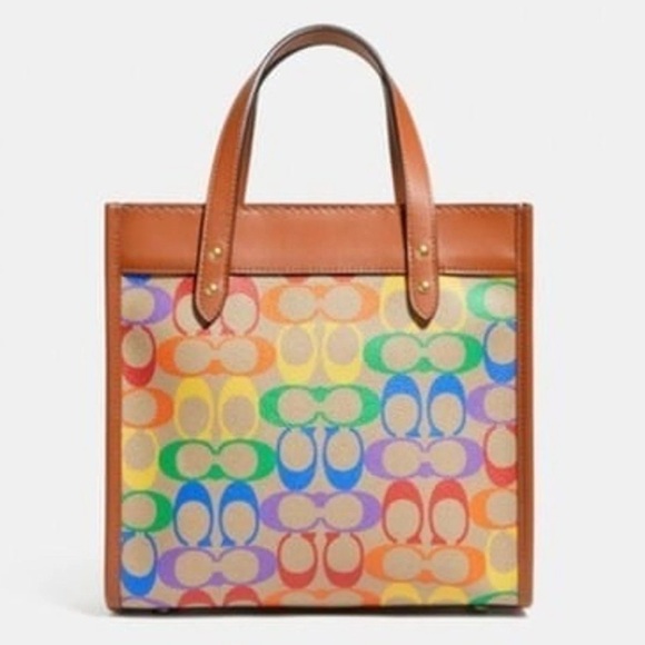 🌴EUC - Coach Rainbow Signature Tote. Only used 2 times! In perfect condtion!! - Picture 2 of 7